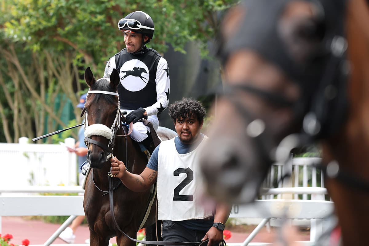 At 42, Sergio Rabadan lands third in first race ride at Monmouth Park