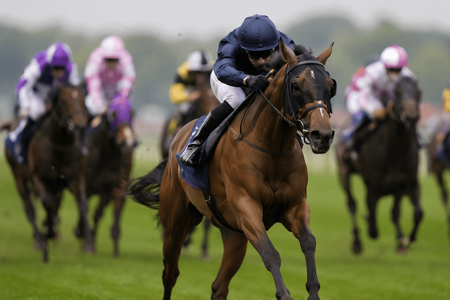 Tattycoram powers clear in Lancashire Oaks, boosts Arc hopes