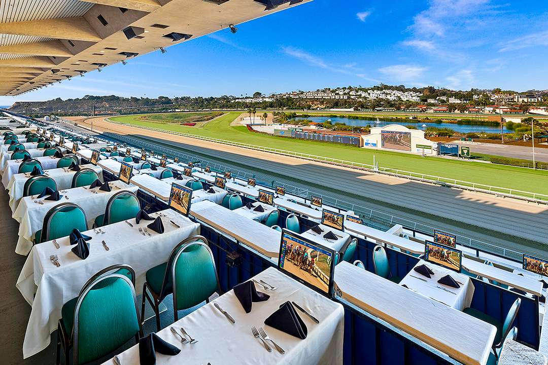 Long Mayshe Reign wins Del Mar allowance optional claimer on turf