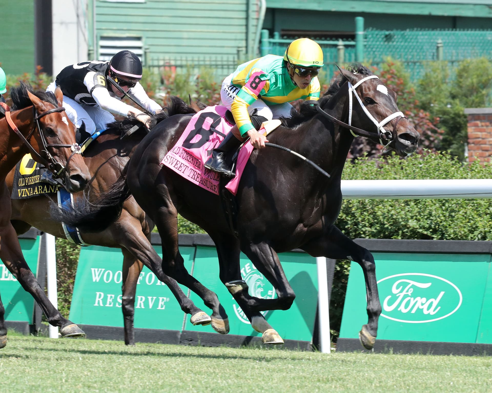 Sweet Treasure goes gate to wire in Old Forester Mint Julep Stakes