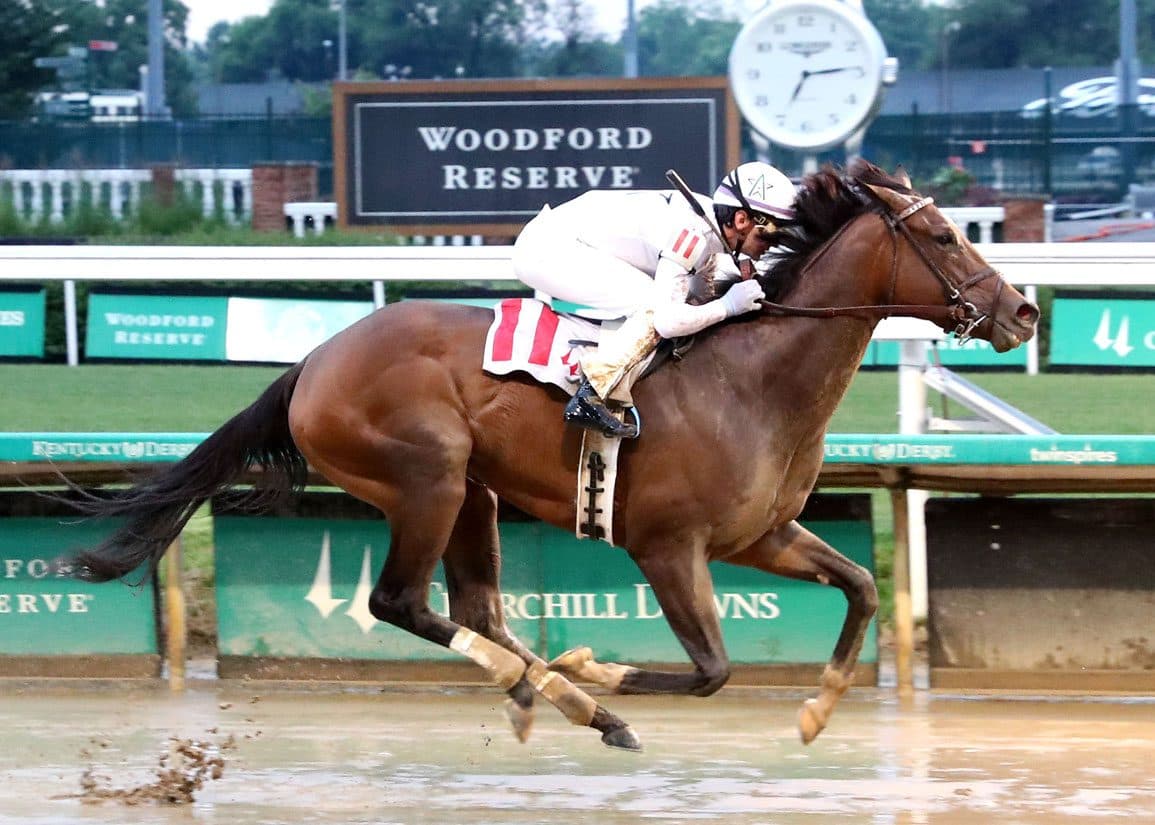 Movie Night powers to 8-length Churchill Downs maiden win