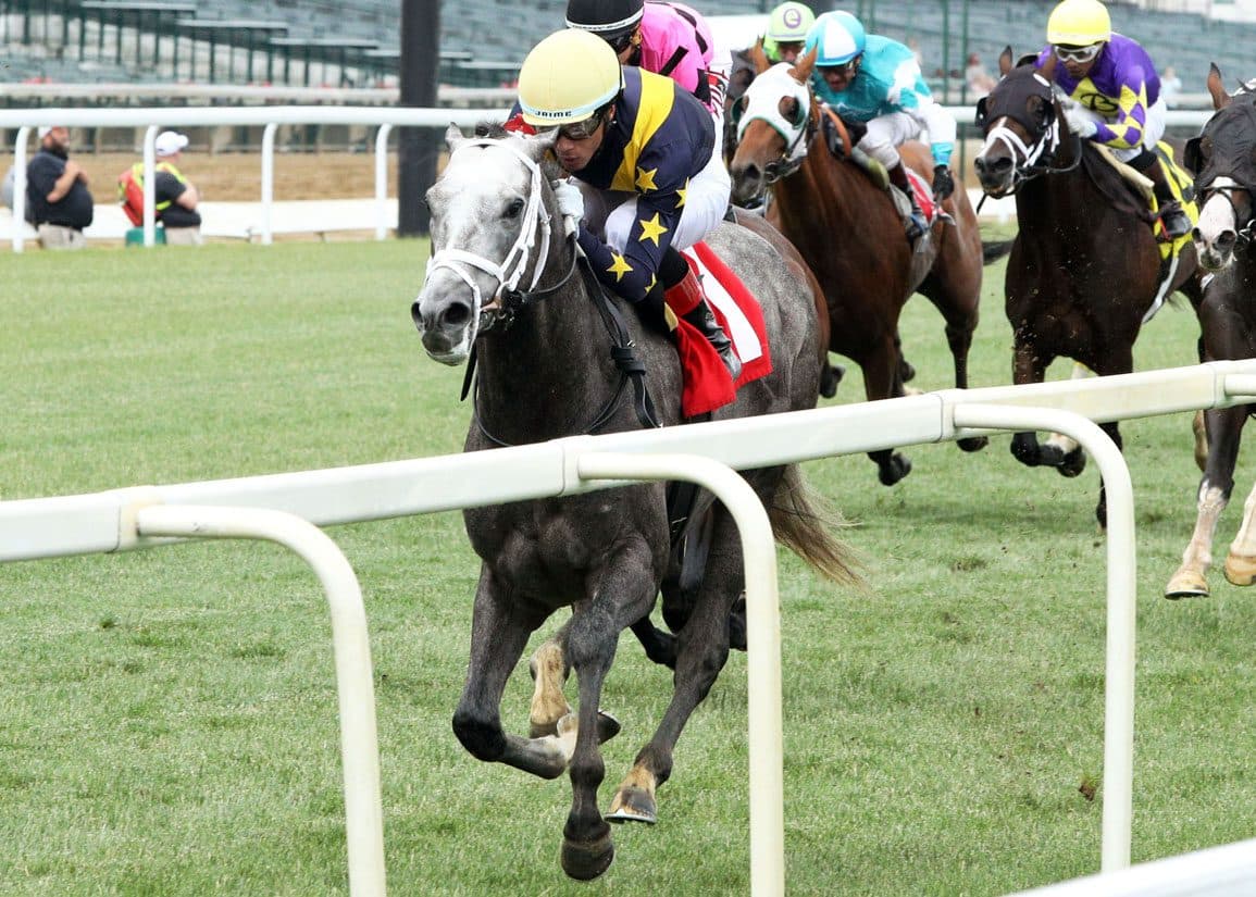 Siyouincanada wins Churchill Downs maiden, earns Rising Star nod