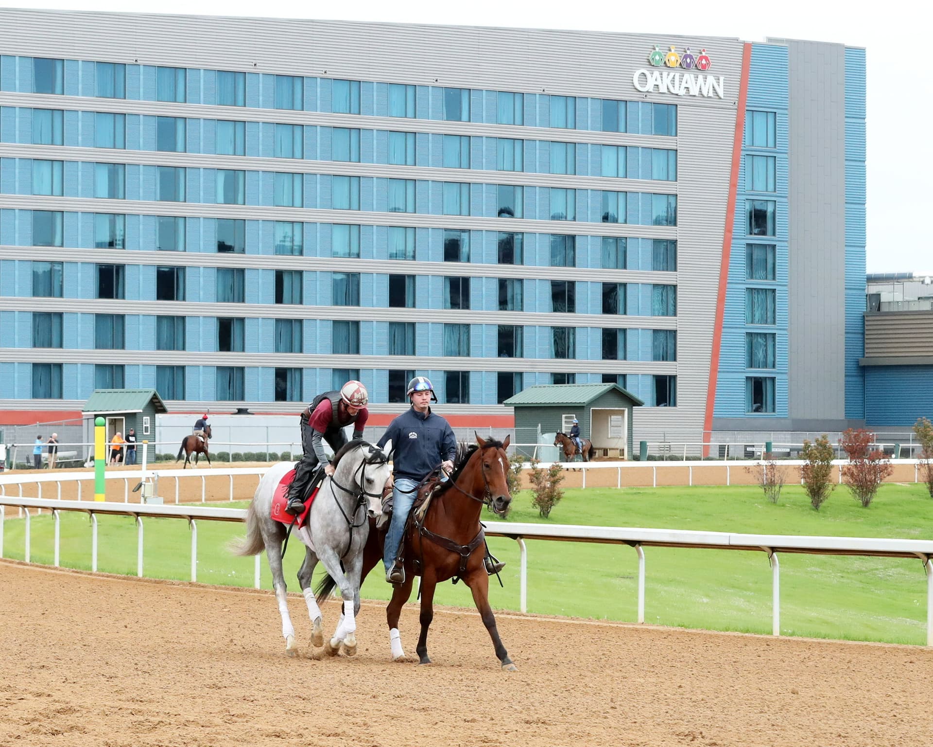 Oaklawn Park sets earlier 2026-27 meet, approves jockey fee hike proposal
